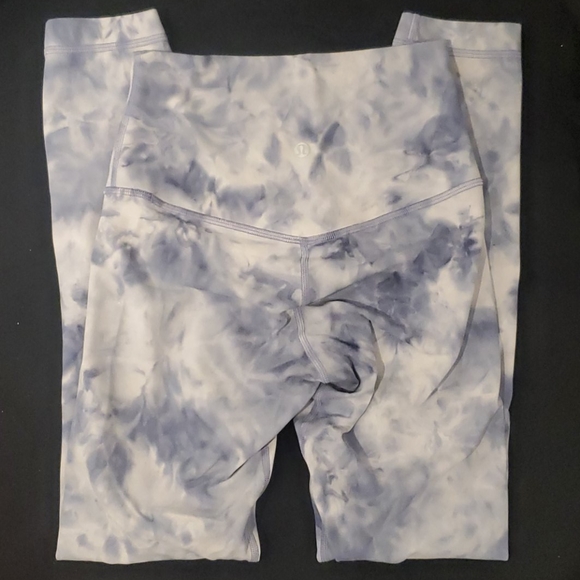 Lululemon Aligns - Picture 2 of 3